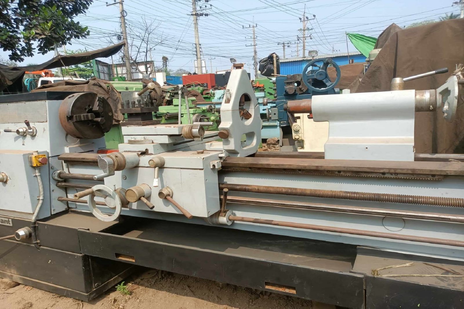 lathe machine